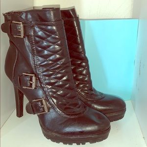 Nine West 3in heel with buckle black booties